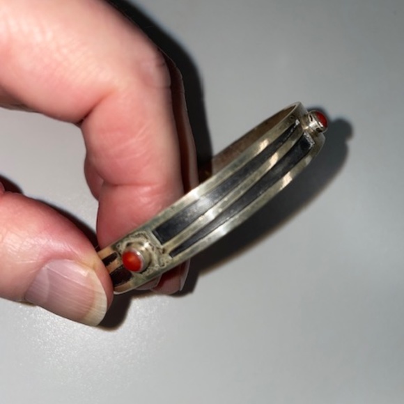 Vintage Silver Bracelet with Coral Beads. Solid Silver. Very Art Deco. - Picture 3 of 10